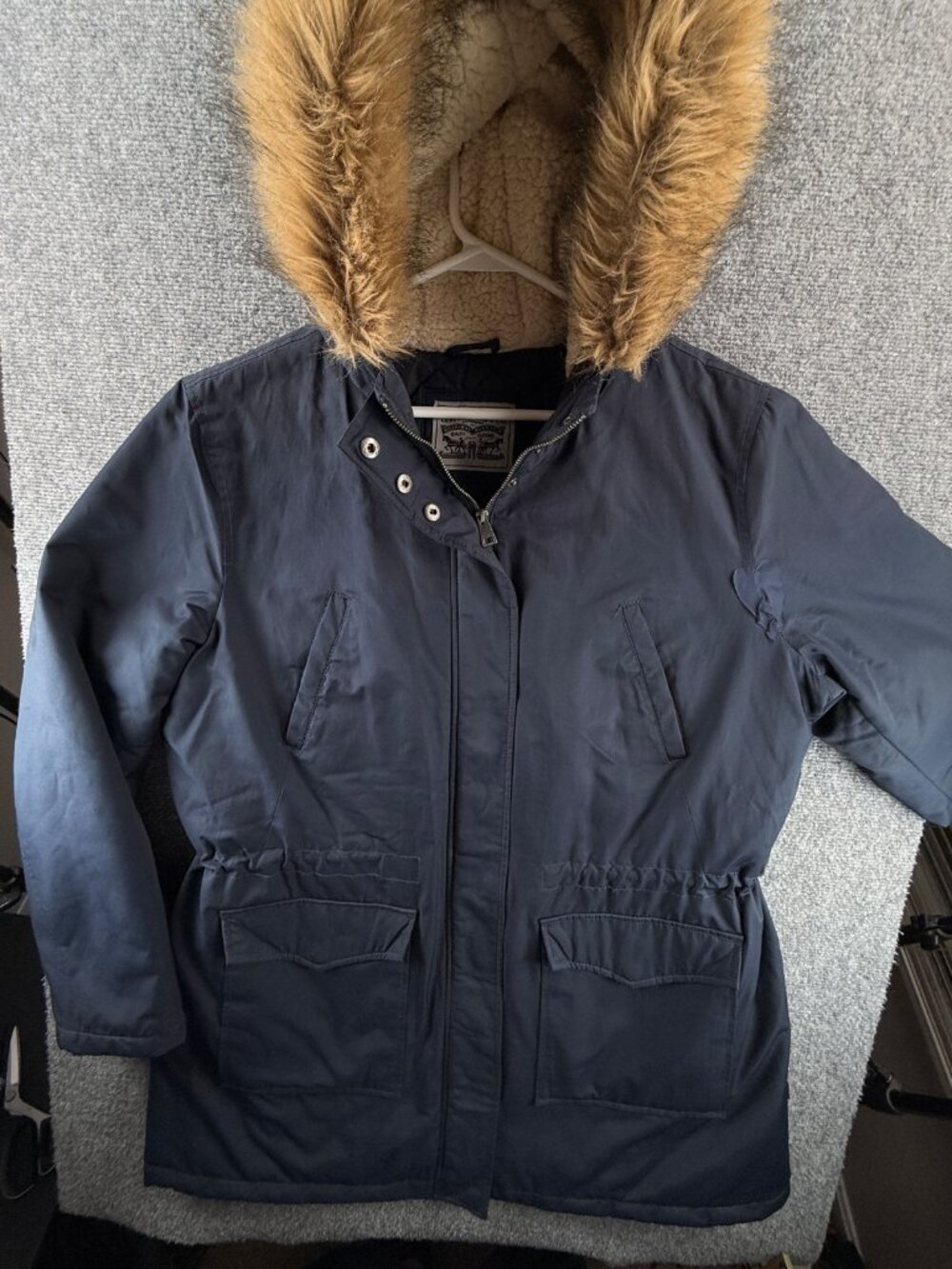 Levi’s Parka Jacket Faux Fur Hooded Navy Blue Zip Snap Insulated Lined Winter